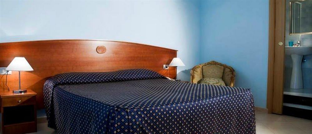 Residenza Praetoria Hotel โรม ภายนอก รูปภาพ