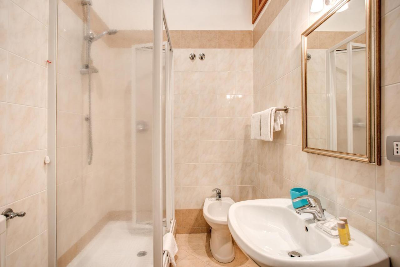 Residenza Praetoria Hotel โรม ภายนอก รูปภาพ