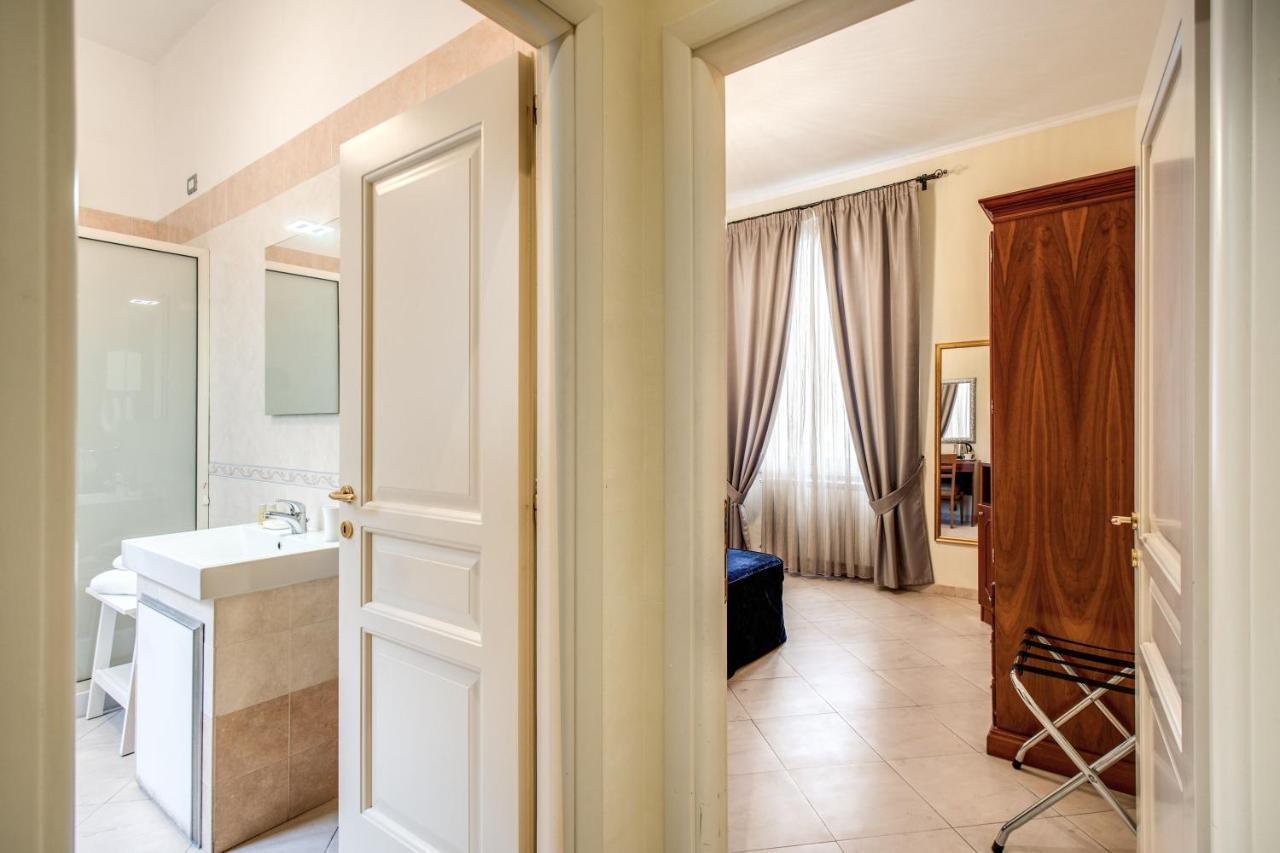 Residenza Praetoria Hotel โรม ภายนอก รูปภาพ